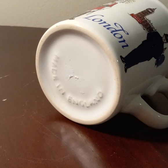 Prince William Pottery Mug London Royal Guard Big Ben Buckingham Palace - Picture 7 of 7